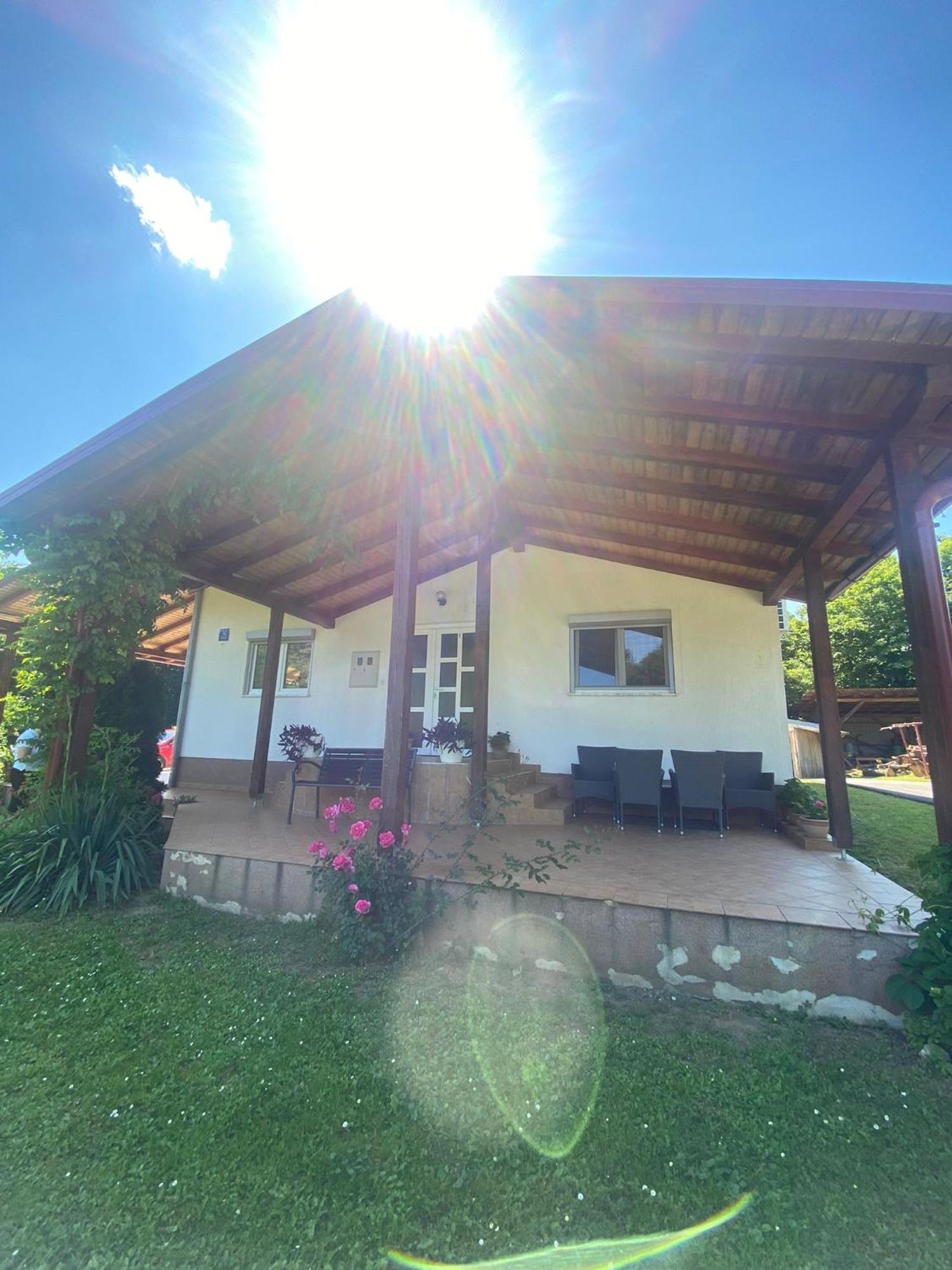 Guesthouse Abrlic Selište Drežničko Buitenkant foto